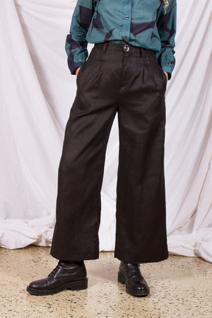 Classic Pants- Black Linen (Last - Size 10)